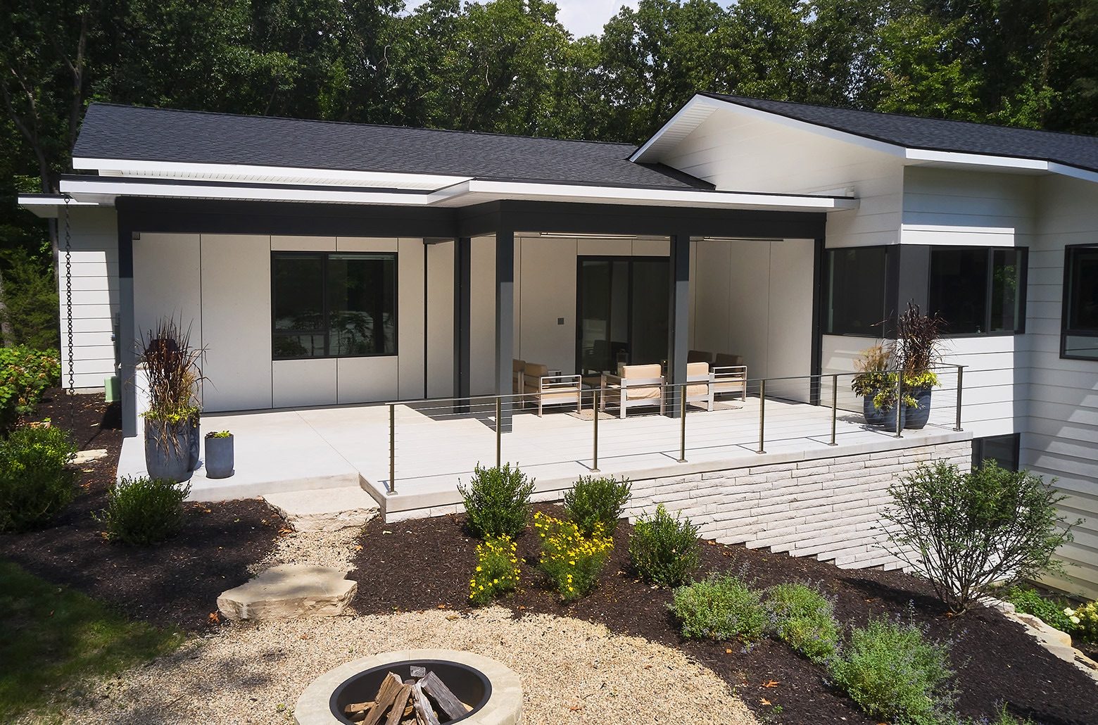 Outdoor seating area and a fire pit